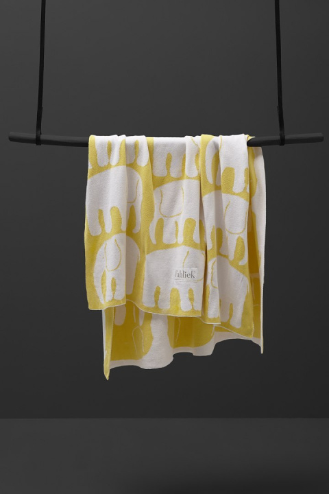 Kocyk yellow elephant Kocyk yellow elephant